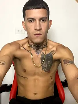 Snapshot of dilan_abraham12 chatting on 10.07.25 dilan abraham12 online show from 10.07.25