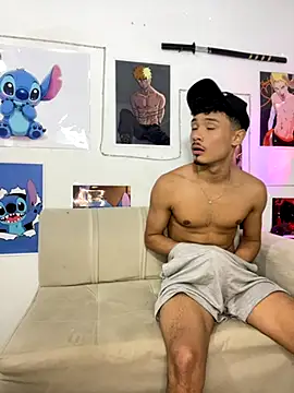 Snapshot of dilan_abraham12 chatting on 12.04.25 dilan abraham12 online show from 12.04.25