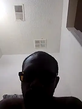 moneybaggtj online show from 10.21.25