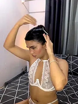 AngelHille online show from 11.03.25