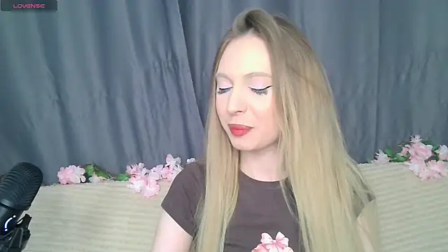 BabbbyFoxxx online show from 11.29.25