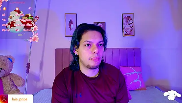 Snapshot of Laia_and_Damian chatting on 11.22.25 Laia and Damian online show from 11.22.25