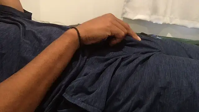 Snapshot of Pomloposho chatting on 09.23.25 Pomloposho online show from 09.23.25