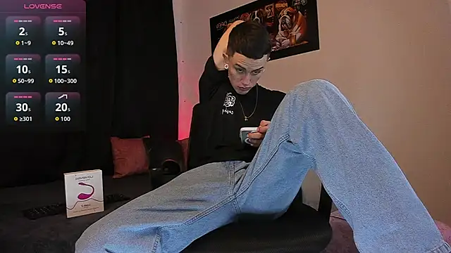 Snapshot of Sebas_maverick chatting on 09.30.25 Sebas maverick online show from 09.30.25