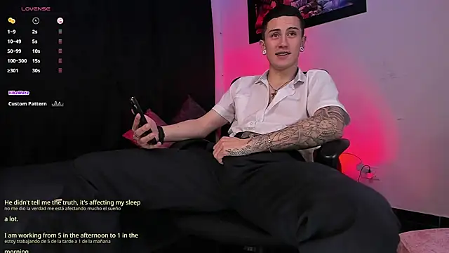 Snapshot of Sebas_maverick chatting on 10.27.25 Sebas maverick online show from 10.27.25