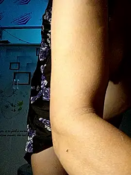 Snapshot of Ella3838 chatting on 09.21.25 Ella3838 online show from 09.21.25