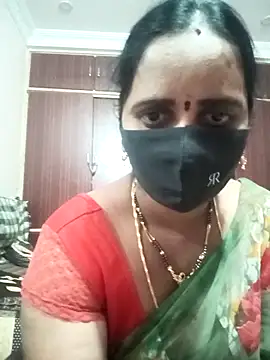 Snapshot of Mee_harini-telugupilla chatting on 10.15.25 Mee harini-telugupilla online show from 10.15.25