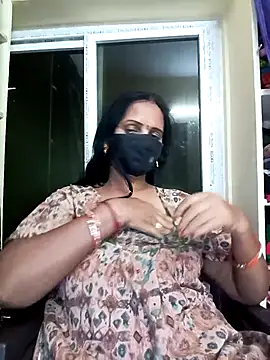 Snapshot of Mee_harini-telugupilla chatting on 11.06.25 Mee harini-telugupilla online show from 11.06.25