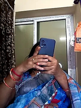 Snapshot of Mee_harini-telugupilla chatting on 11.15.25 Mee harini-telugupilla online show from 11.15.25