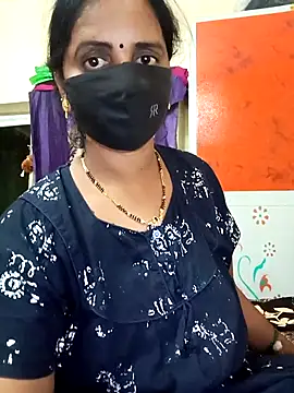 Snapshot of Mee_harini-telugupilla chatting on 12.14.25 Mee harini-telugupilla online show from 12.14.25