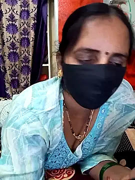 Snapshot of Mee_harini-telugupilla chatting on 12.16.25 Mee harini-telugupilla online show from 12.16.25