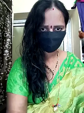Snapshot of Mee_harini-telugupilla chatting on 12.19.25 Mee harini-telugupilla online show from 12.19.25