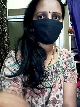 Snapshot of Mee_harini-telugupilla chatting on 12.20.25 Mee harini-telugupilla online show from 12.20.25