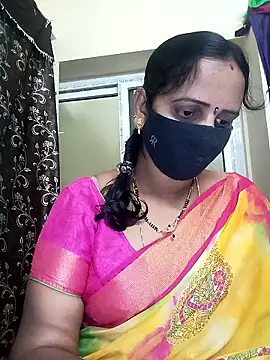 Snapshot of Mee_harini-telugupilla chatting on 01.08.26 Mee harini-telugupilla online show from 01.08.26