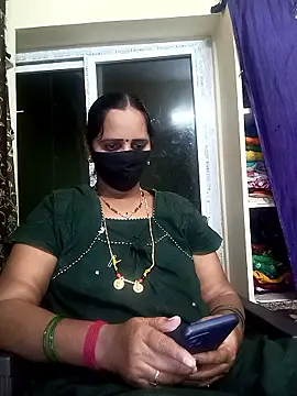 Snapshot of Mee_harini-telugupilla chatting on 01.13.26 Mee harini-telugupilla online show from 01.13.26