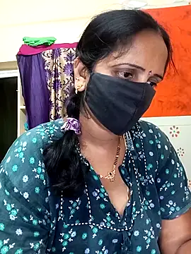 Snapshot of Mee_harini-telugupilla chatting on 02.04.26 Mee harini-telugupilla online show from 02.04.26