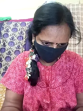 Snapshot of Mee_harini-telugupilla chatting on 02.13.26 Mee harini-telugupilla online show from 02.13.26