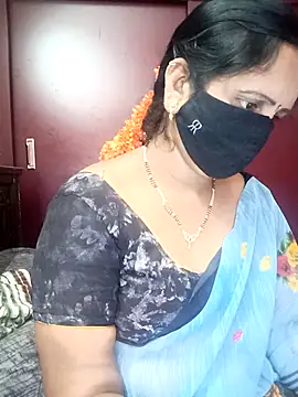 Snapshot of Mee_harini-telugupilla chatting on 04.04.26 Mee harini-telugupilla online show from 04.04.26