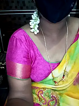 Snapshot of Mee_harini-telugupilla chatting on 05.08.26 Mee harini-telugupilla online show from 05.08.26