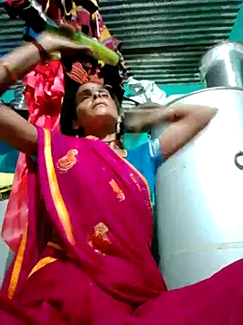 Snapshot of H_seema chatting on 10.19.25 H seema online show from 10.19.25