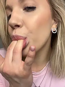 Snapshot of AlisaMyers chatting on 03.02.26 AlisaMyers online show from 03.02.26