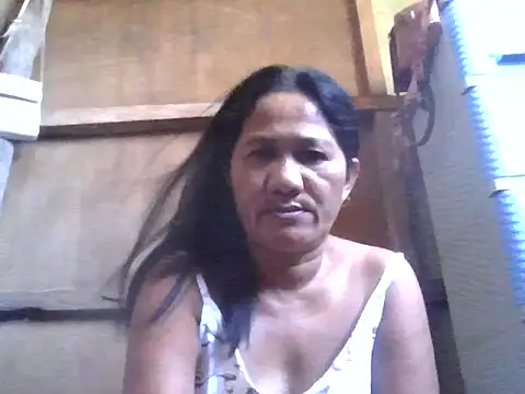 Snapshot of hotmama_063 chatting on 06.16.26 hotmama 063 online show from 06.16.26
