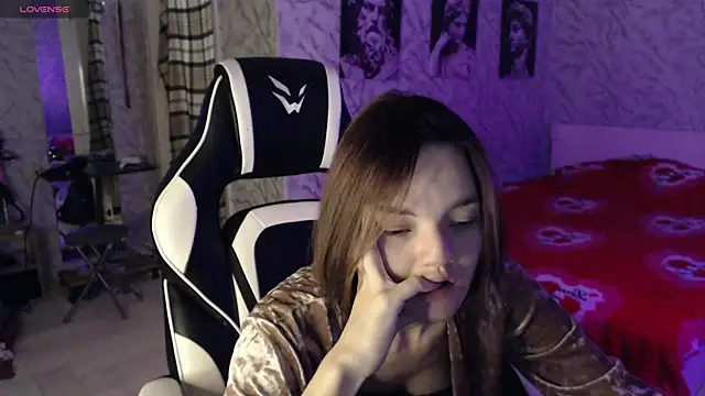 Kitti study online show from 10.14.25