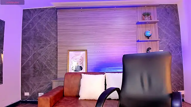 sofiapalacioss online show from 10.31.25