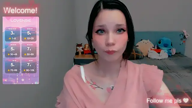 Kitten Alissa online show from 11.02.25