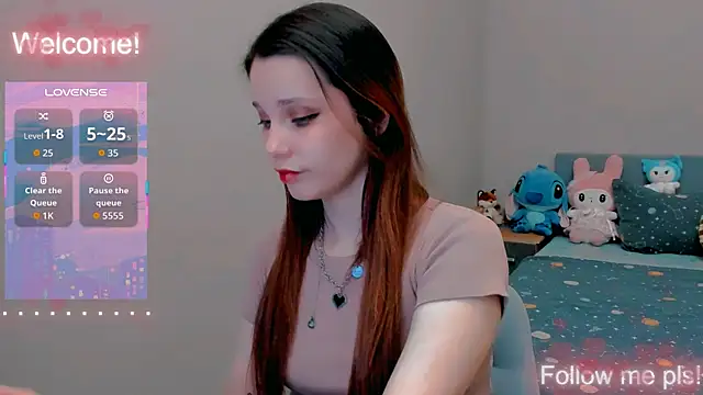 Kitten Alissa online show from 04.21.26