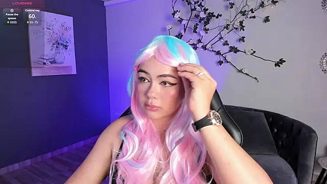 jasmincollin  online show from 01.07.26