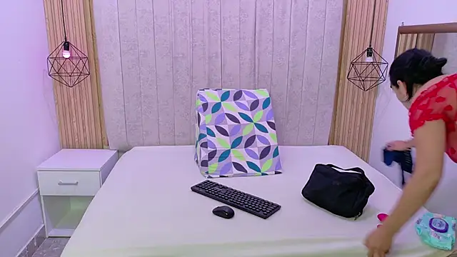 Kity spiderr online show from 10.29.25