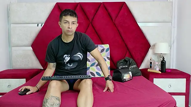 Snapshot of Kity_spiderr chatting on 02.06.26 Kity spiderr online show from 02.06.26