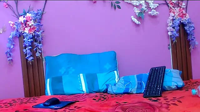 skinnysofia18 online show from 09.11.25