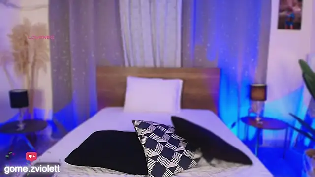 Snapshot of ViolettGomez_93 chatting on 11.23.25 ViolettGomez 93 online show from 11.23.25