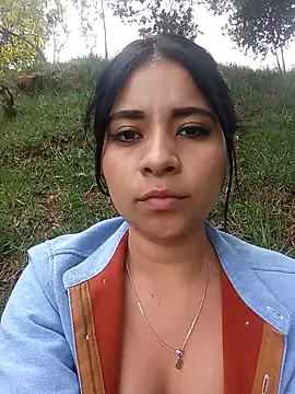 ValerieLove  online show from 11.17.25