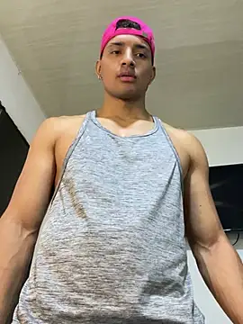 Snapshot of Smith_Fitness chatting on 05.15.26 Smith Fitness online show from 05.15.26