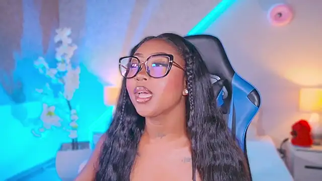 Kishalove  online show from 04.20.26