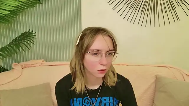 Beverly Gomes online show from 09.20.25