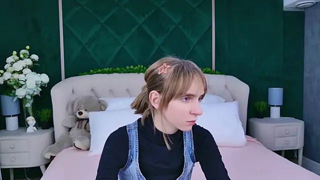 Beverly Gomes online show from 12.16.25