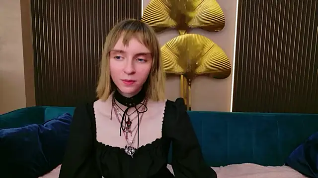 Beverly Gomes online show from 02.22.26