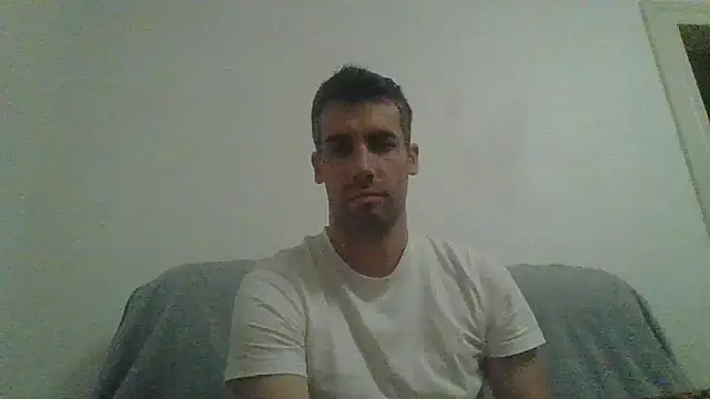 JulioIsHere4you online show from 10.25.25