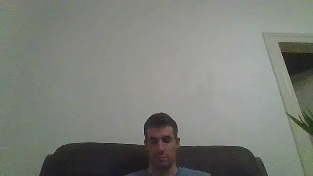 JulioIsHere4you online show from 11.14.25