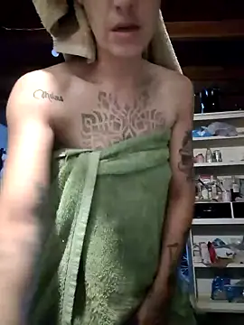 Snapshot of Almendrasexy chatting on 12.04.25 Almendrasexy online show from 12.04.25