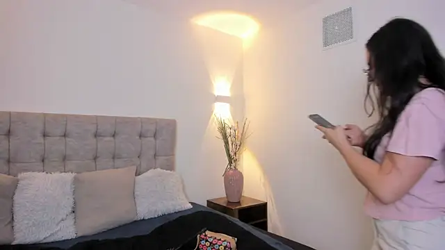 Bella Sumers online show from 05.13.26