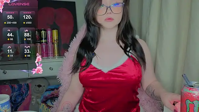 hornyprincess19 online show from 12.18.25