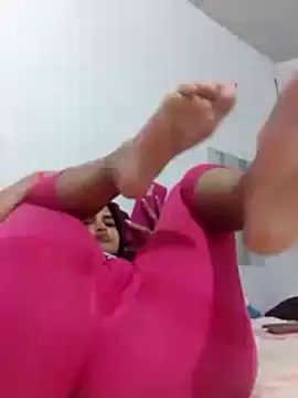 Snapshot of danilyns chatting on 04.11.26 danilyns online show from 04.11.26