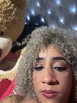 Snapshot of Dark_chanel chatting on 09.17.25 Dark chanel online show from 09.17.25