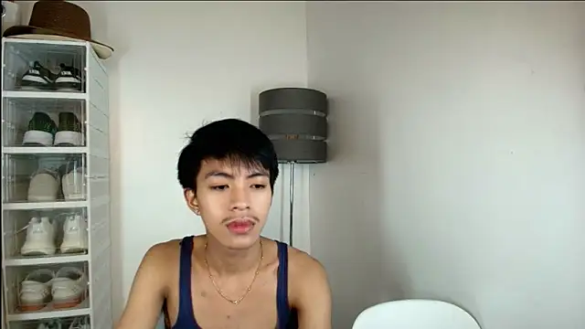 Snapshot of KentAivan chatting on 09.24.25 KentAivan online show from 09.24.25