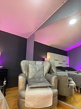 Samantha Milf   online show from 03.29.26